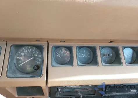 1987 Jeep Wrangler z USA, uszkodzony, nr VIN 2BCHL81J9HB503506
